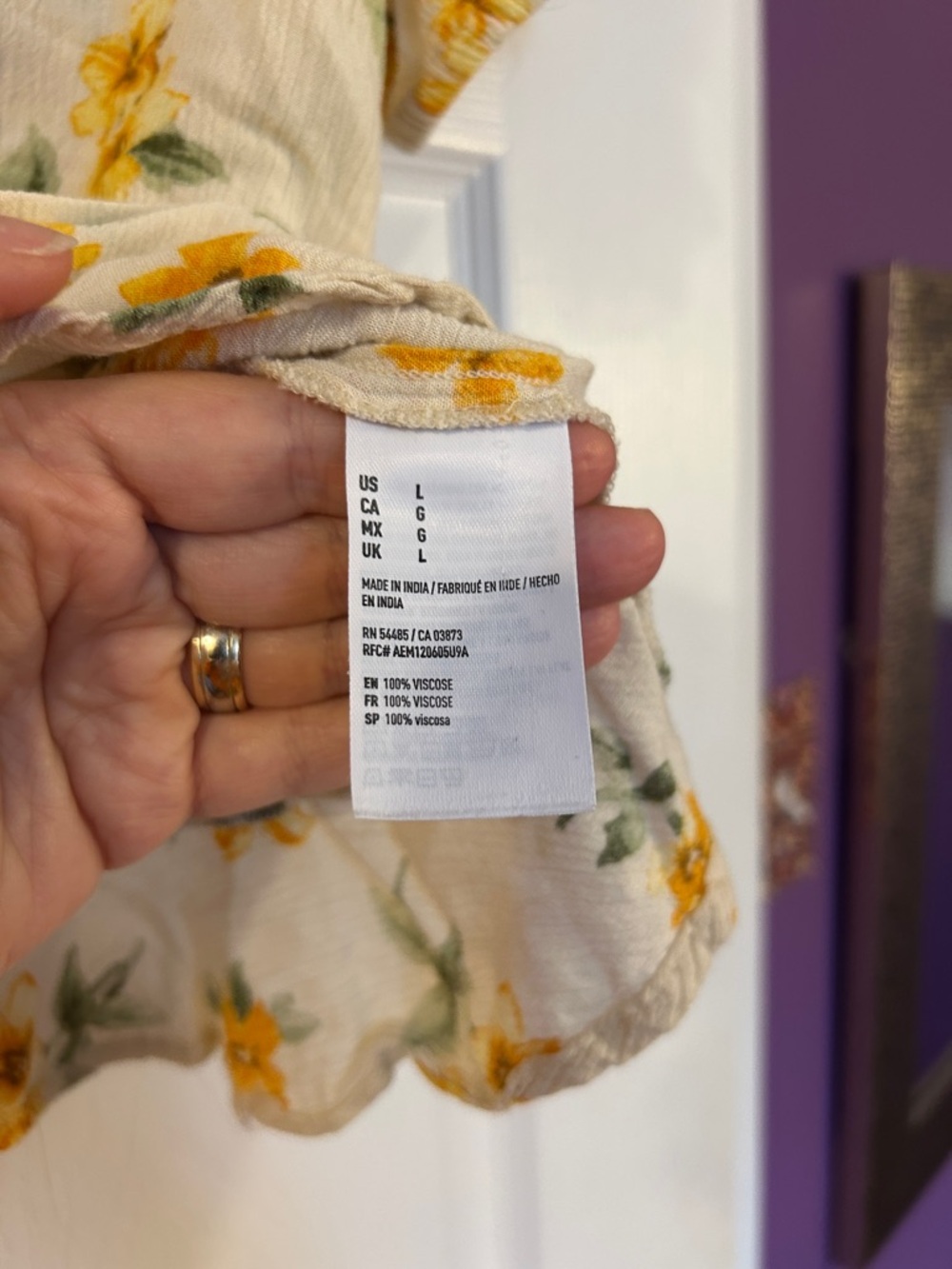 American Eagle Outfitters Cream Floral Tie-Front Top with Yellow Flowers - Picture 5 of 6